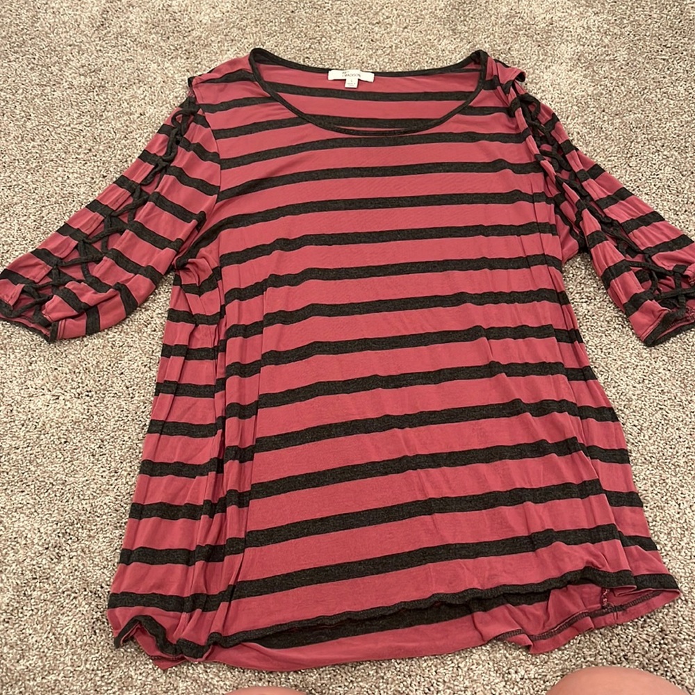 Large pink and gray long sleeve top 89th + Madison